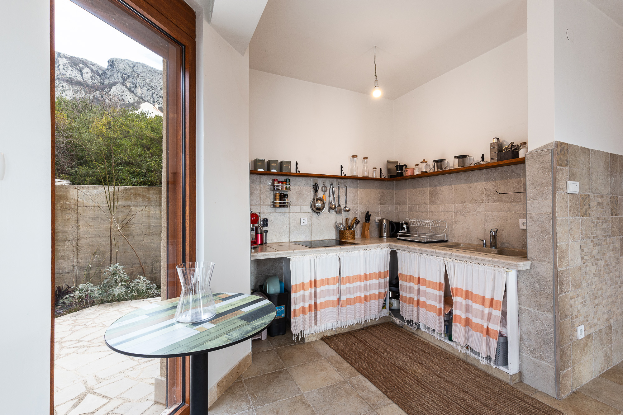 Spacious 3-Story House with Sea View in Blizikuce