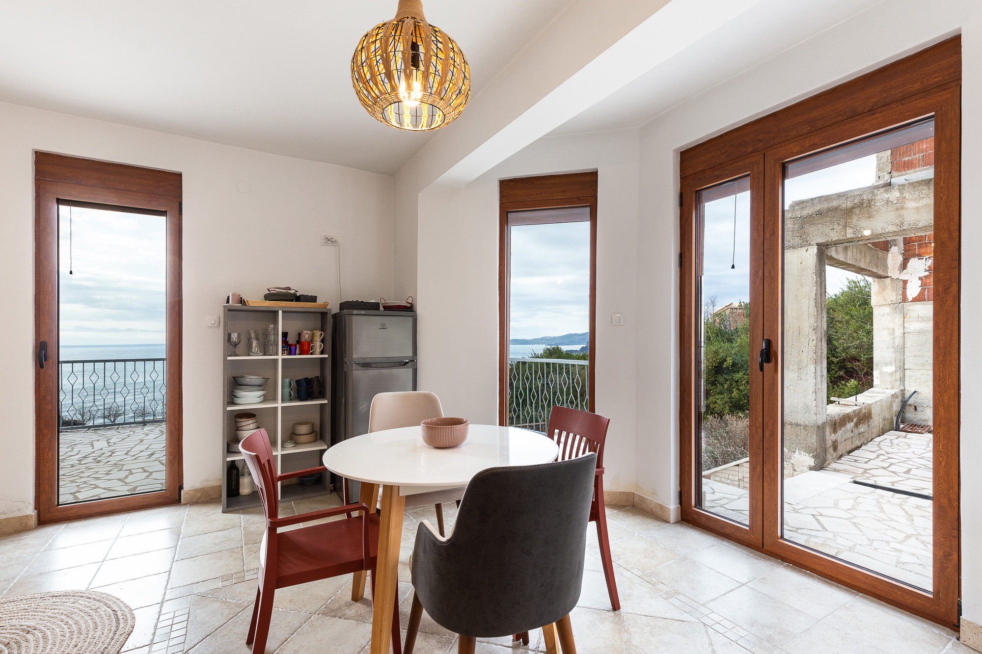 Spacious 3-Story House with Sea View in Blizikuce