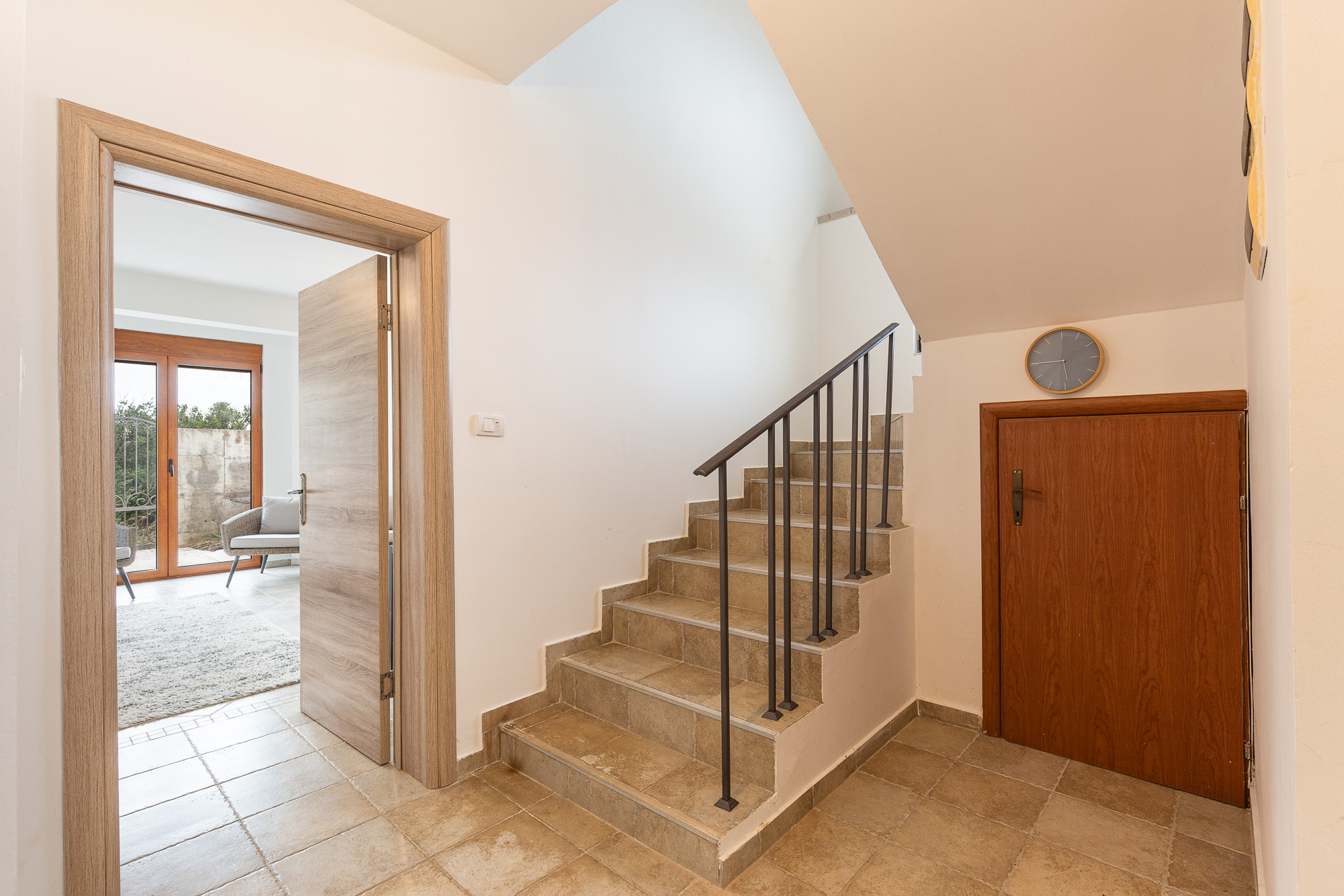 Spacious 3-Story House with Sea View in Blizikuce