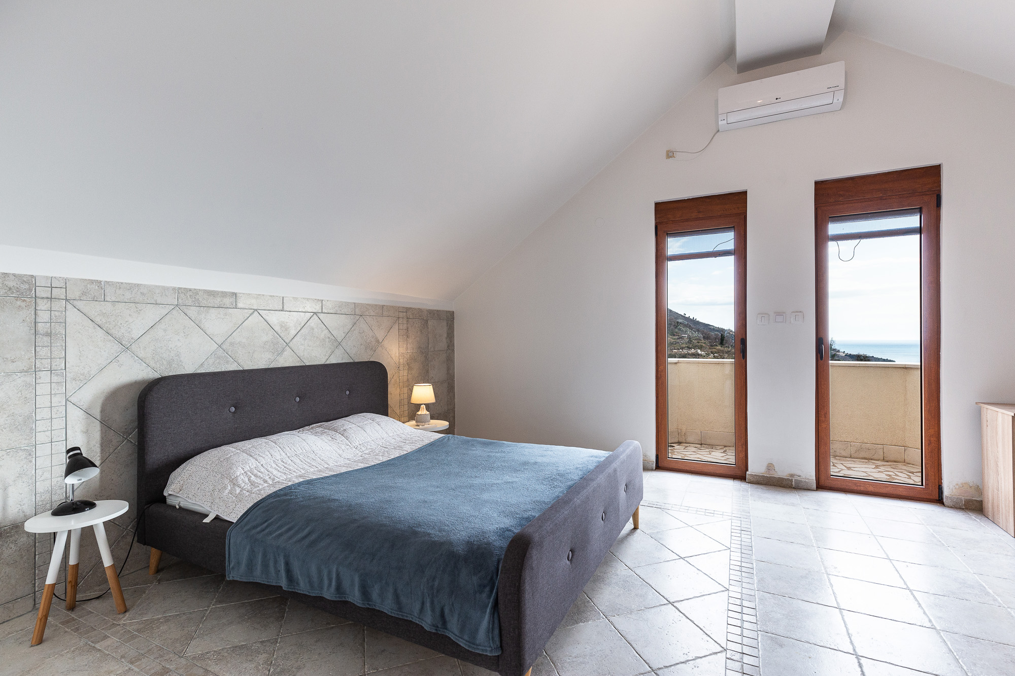 Spacious 3-Story House with Sea View in Blizikuce