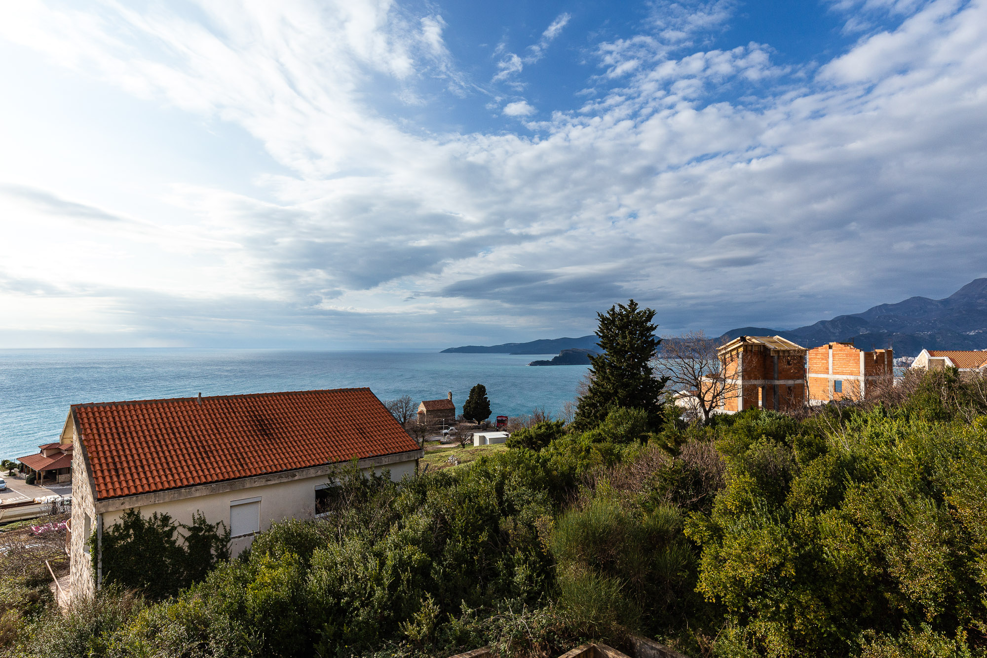 Spacious 3-Story House with Sea View in Blizikuce