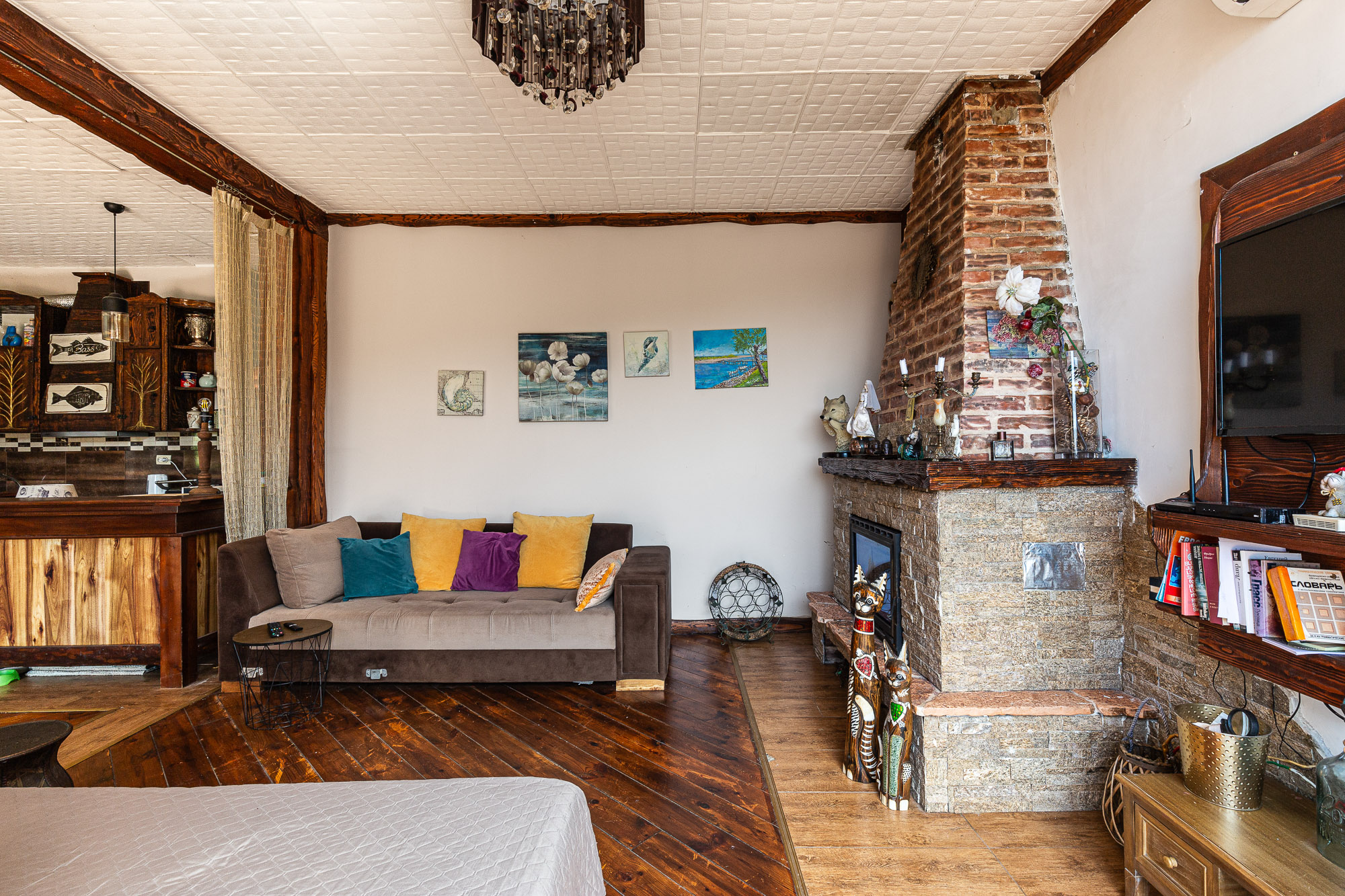 Three-story house with a panoramic sea view in Ulcinj