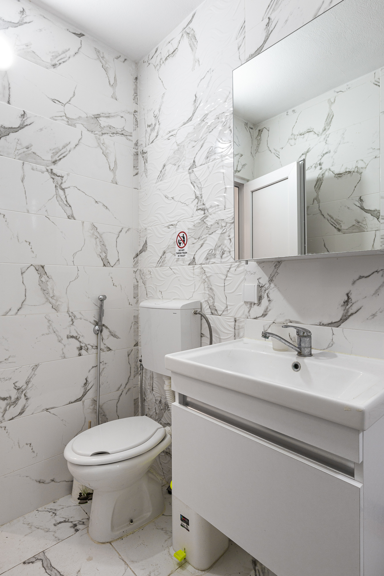 Three-story house with a panoramic sea view in Ulcinj