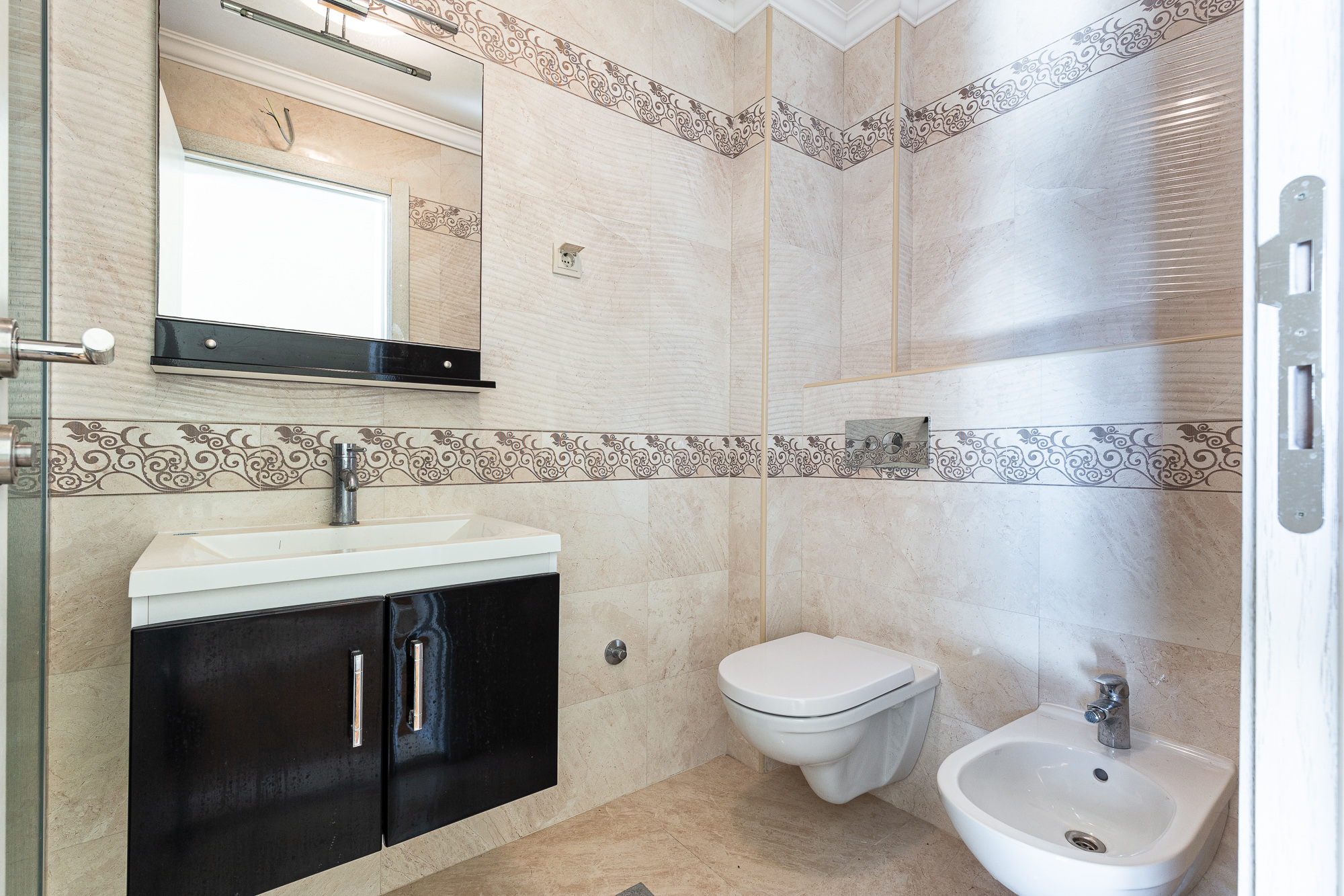 Seaview Luxury Apartment in Bečići”