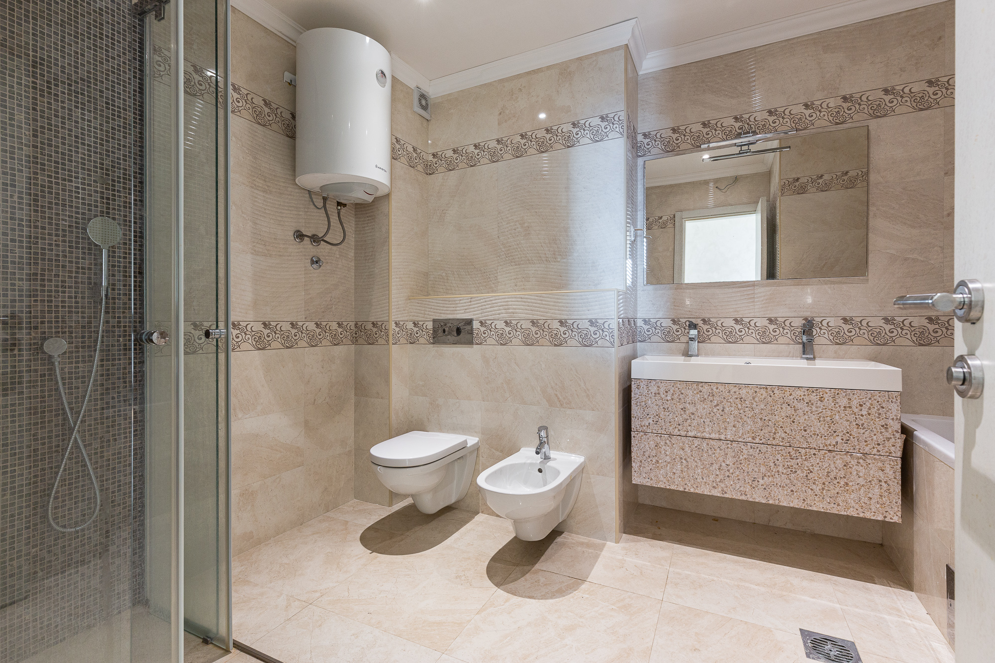 Seaview Luxury Apartment in Bečići”