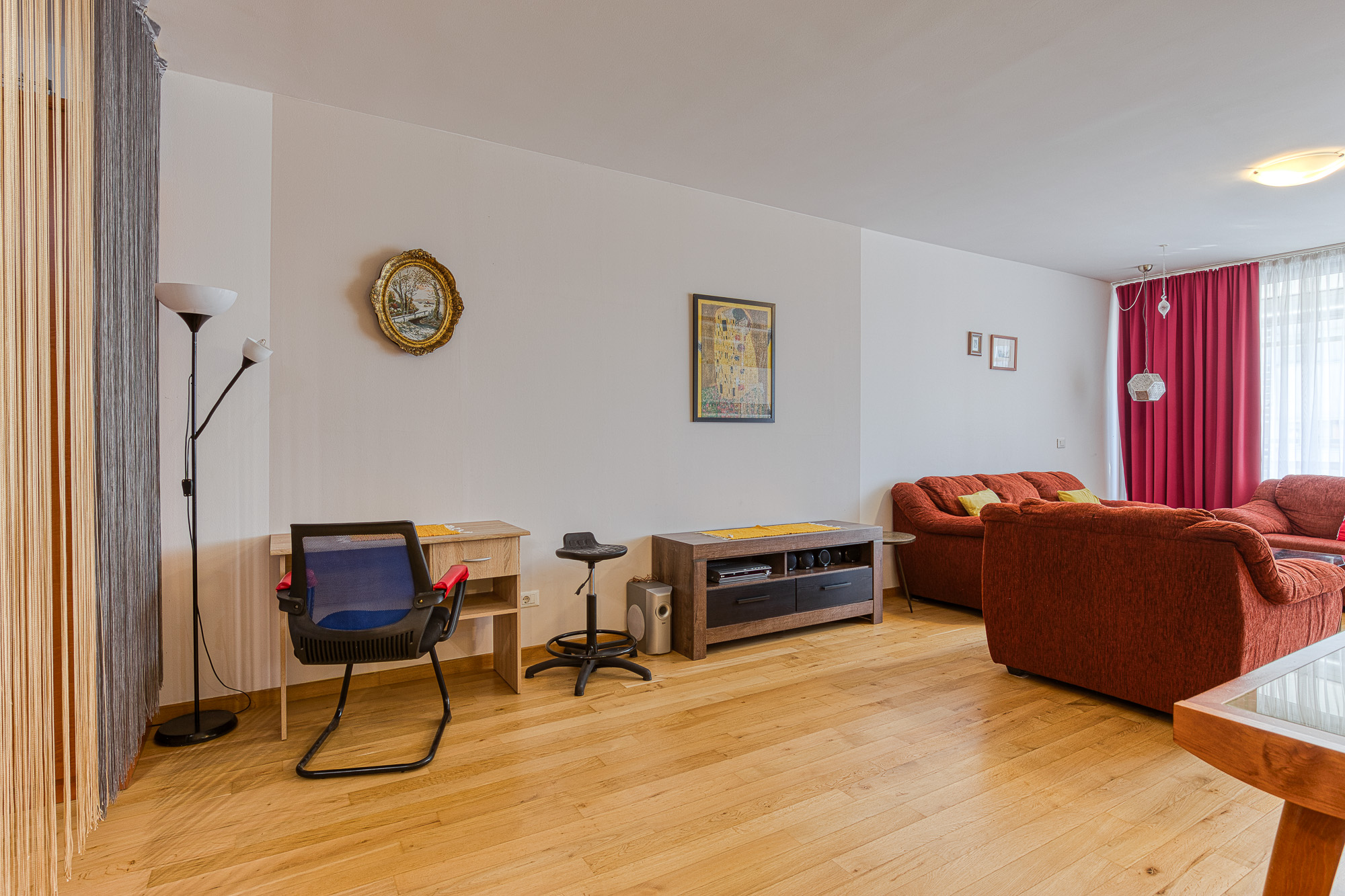 Modern, Comfortable, and Fully Equipped One-Bedroom Apartment Near the Beach