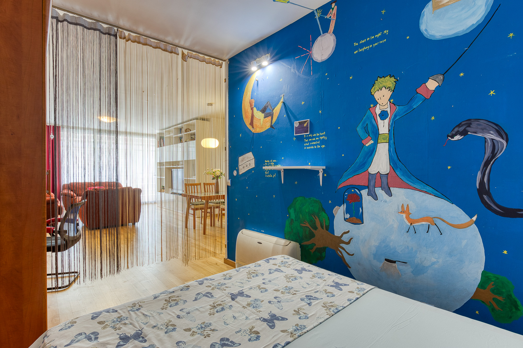 Modern, Comfortable, and Fully Equipped One-Bedroom Apartment Near the Beach