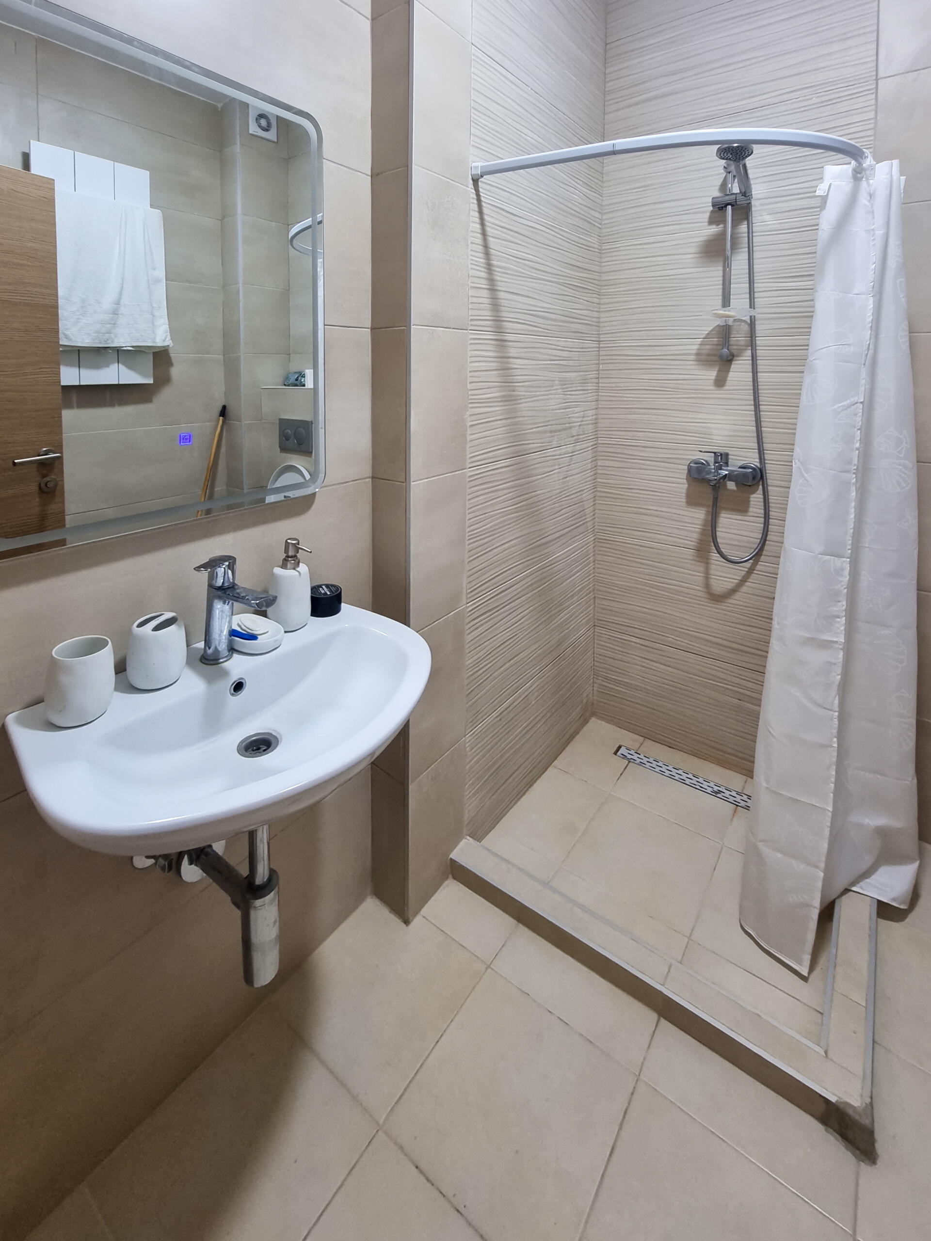 Modern One-Bedroom Apartment – Your Perfect Investment Opportunity!