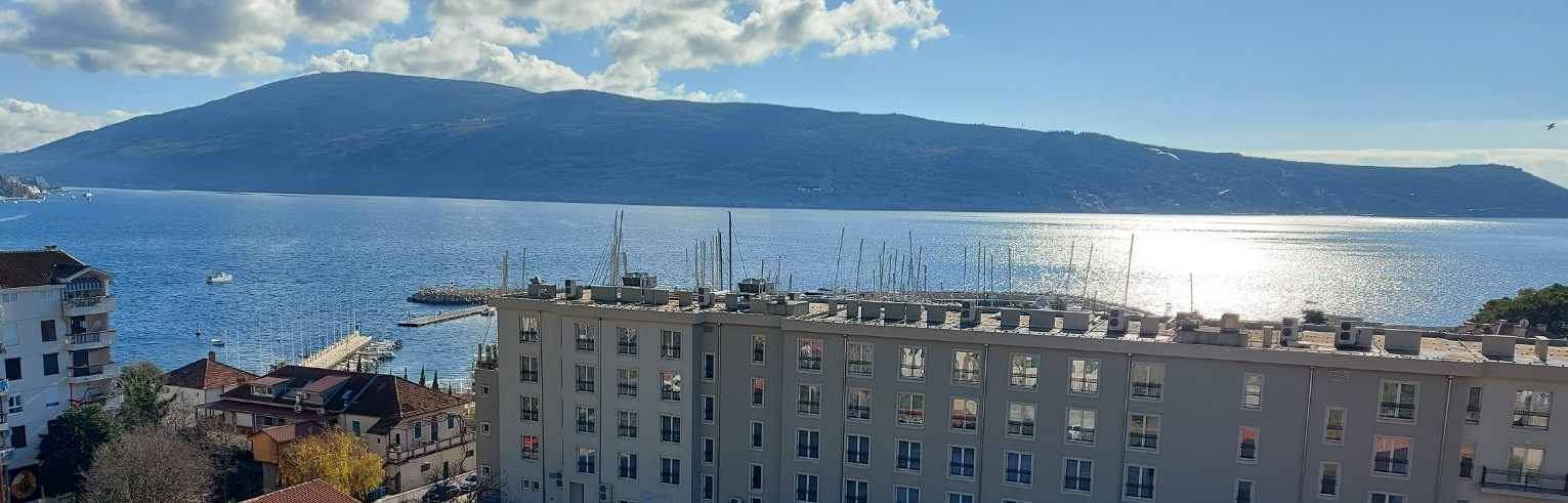 Unique Property in Herceg Novi – Perfect for Family Living or Investment!