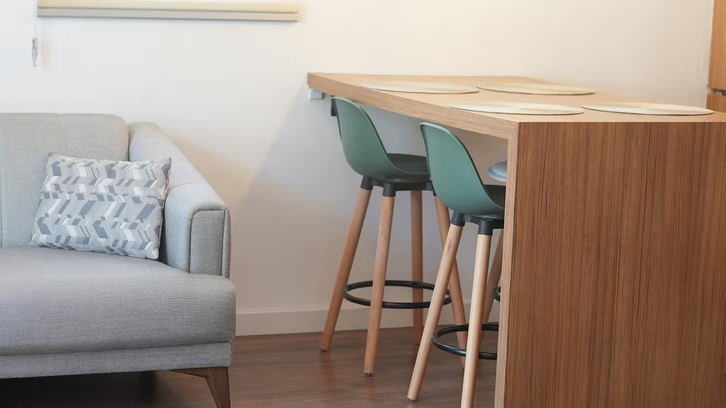 Unique Studio with Modern Design and California Charm – Your New Home or Investment!