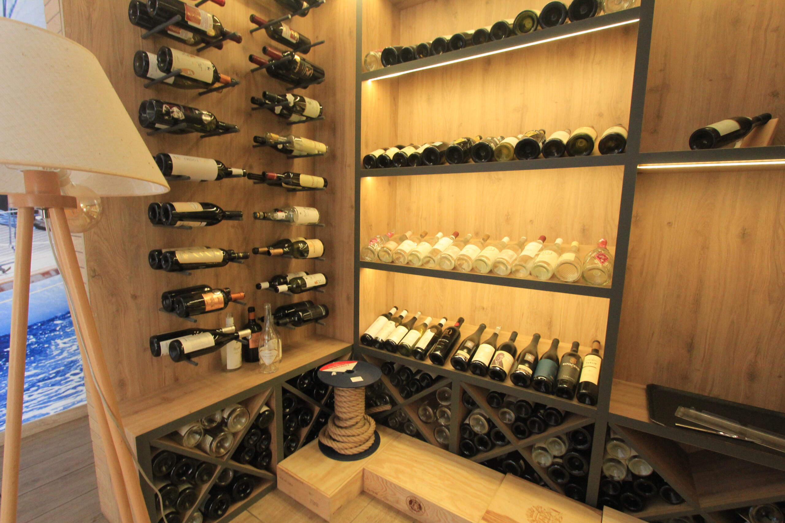 Restaurant first line to the sea in Rafailovici for sale