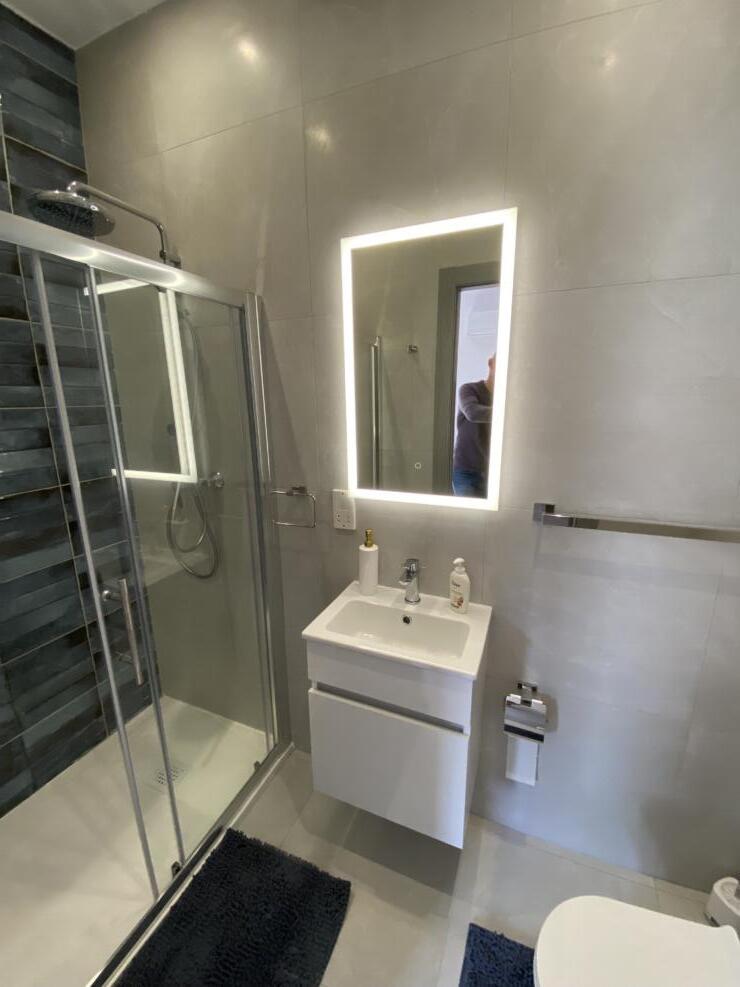 Stunning Designer 2-Bedroom Seafront Penthouse Style Apartment in Pieta