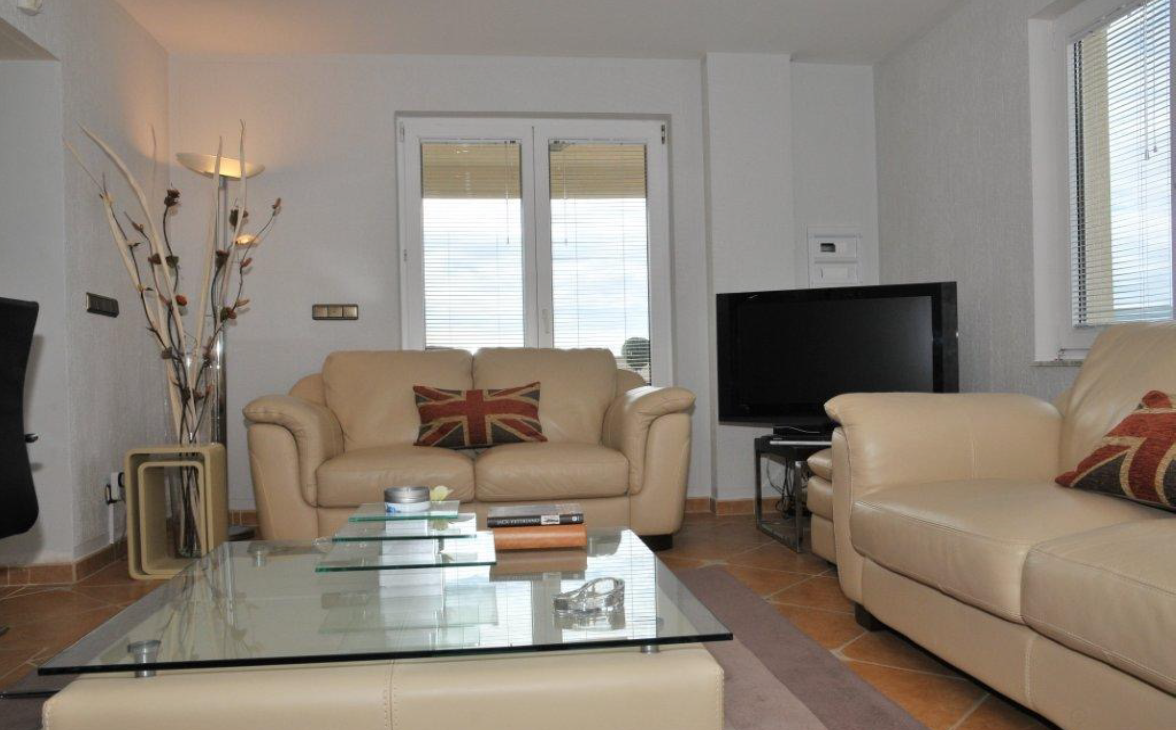 Breathtaking Villa with big pool and yard for sale in Tivat