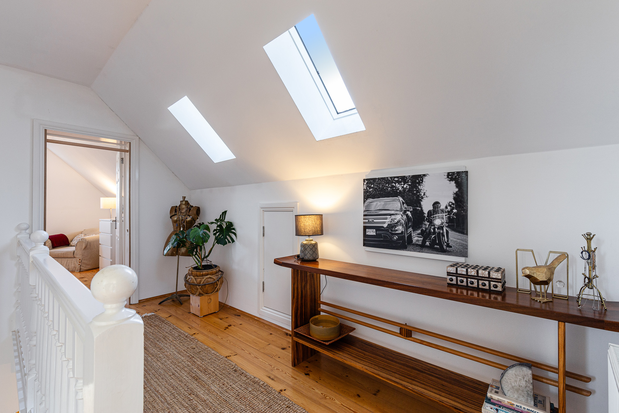 Family Home with Panoramic Nature Views