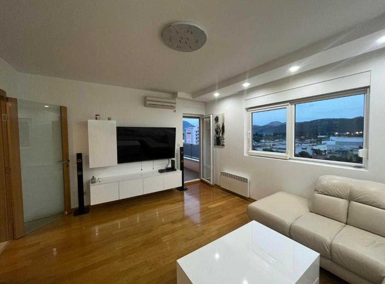 Spacious Two-Bedroom Apartment with Sea View