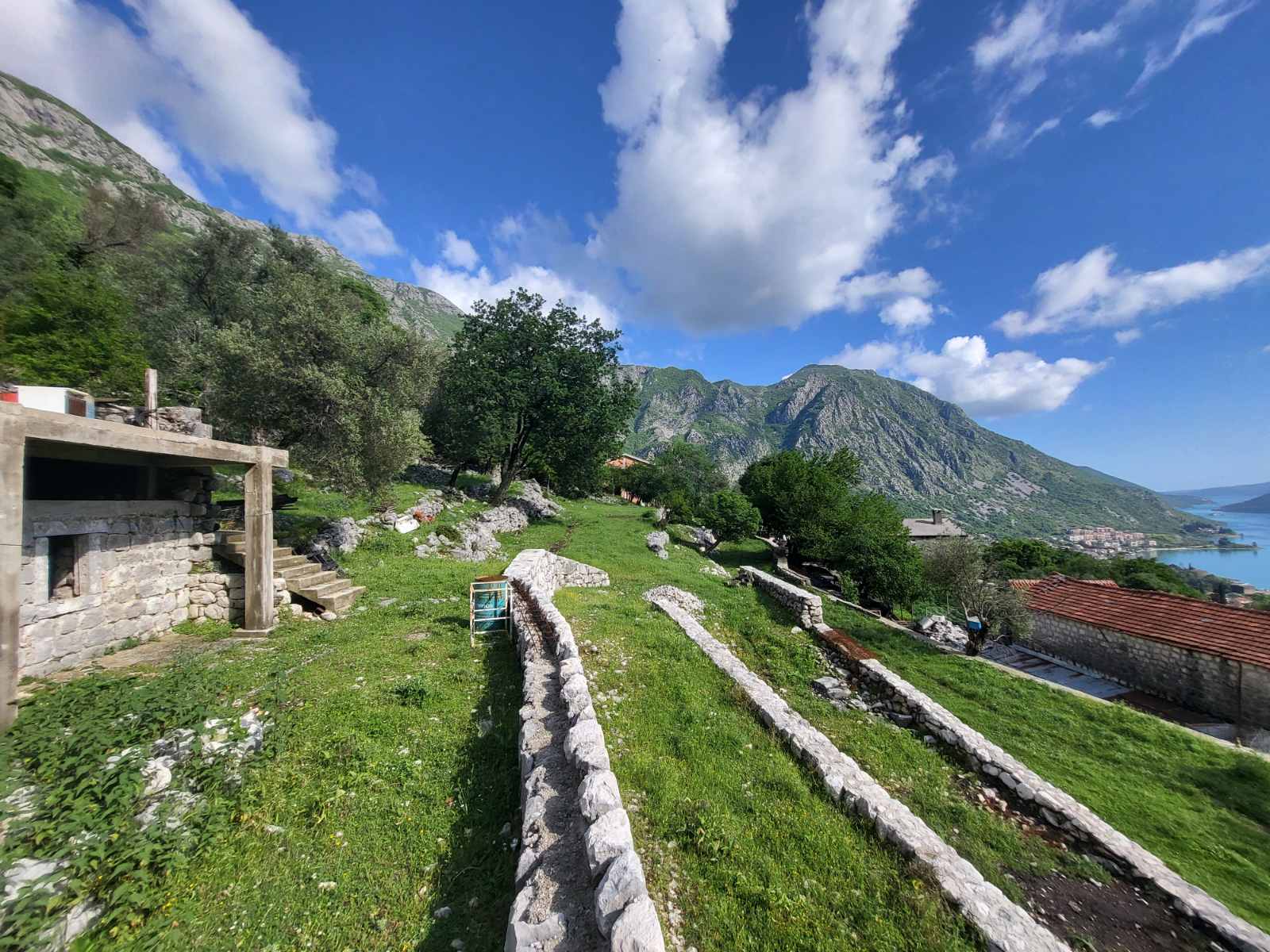 Plot with Sea View and Natural Waterfall near Kotor