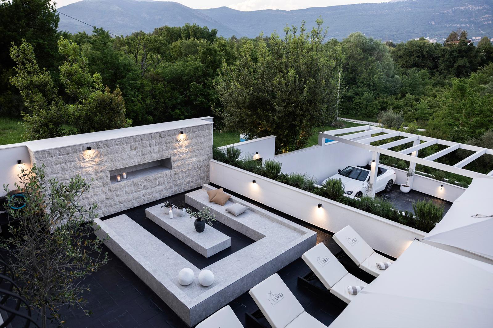 Charming Villa with boutique apartments in Tivat