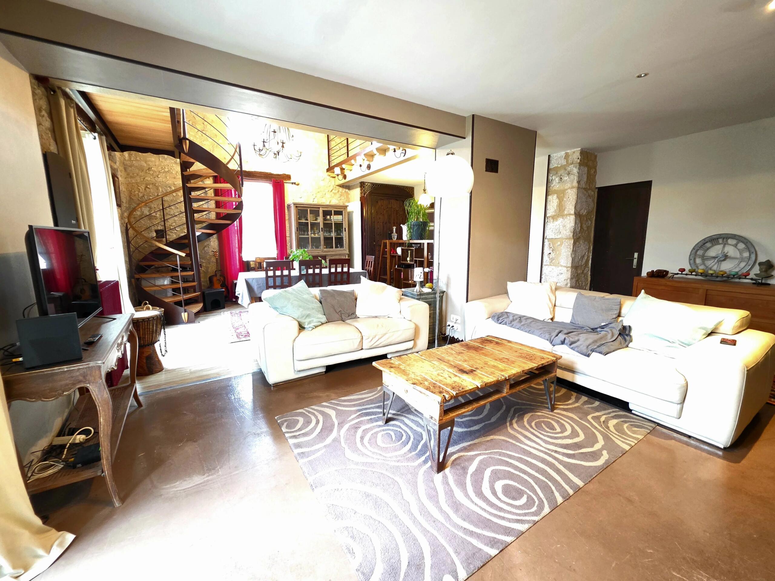 Charming Stone House in the Heart of Eymet, with private garden and pool, Aquitaine – France – BVI83571