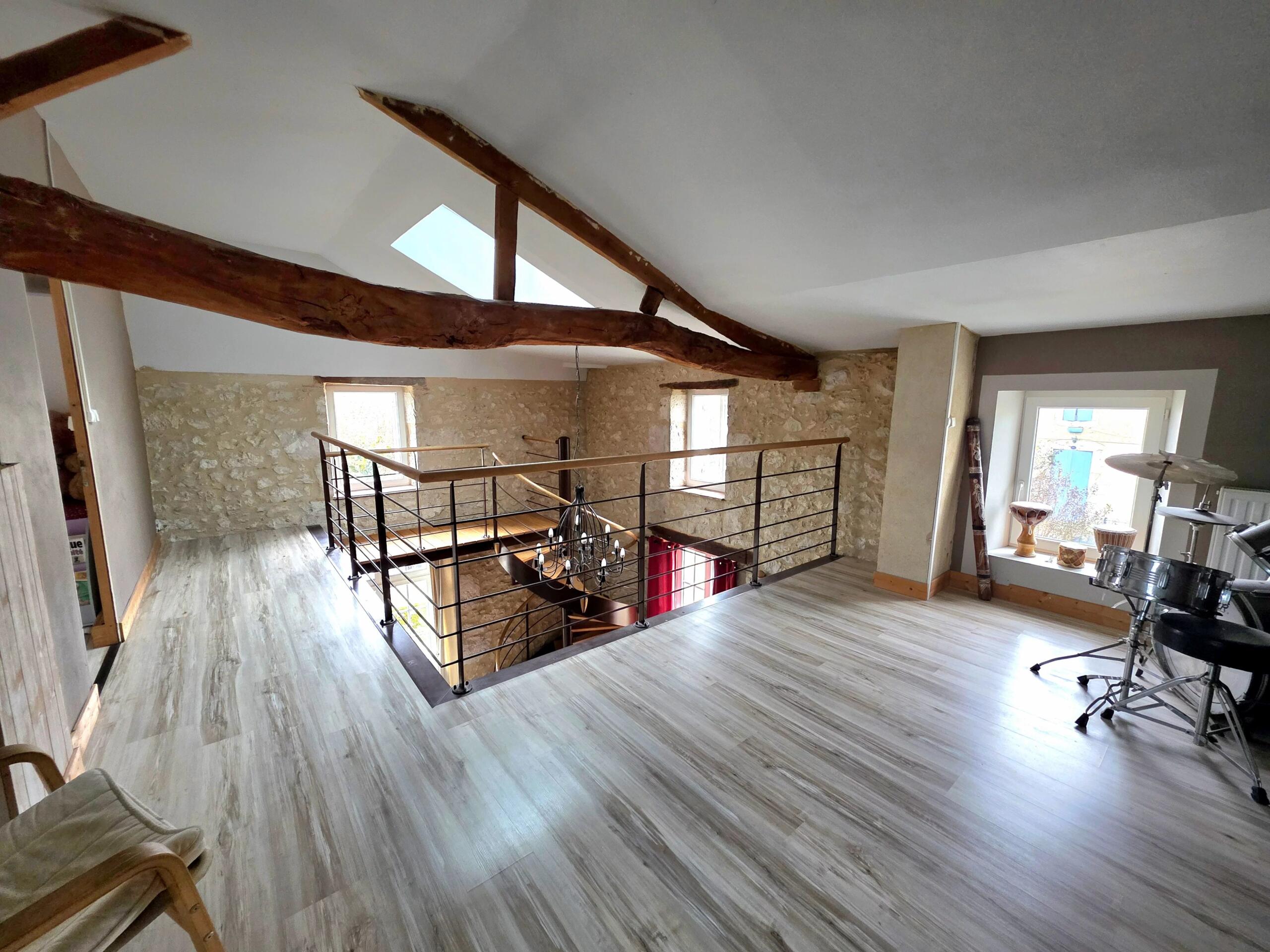 Charming Stone House in the Heart of Eymet, with private garden and pool, Aquitaine – France – BVI83571