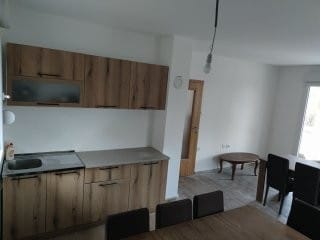 Modern Home in a Peaceful Setting – Your Perfect Residence!