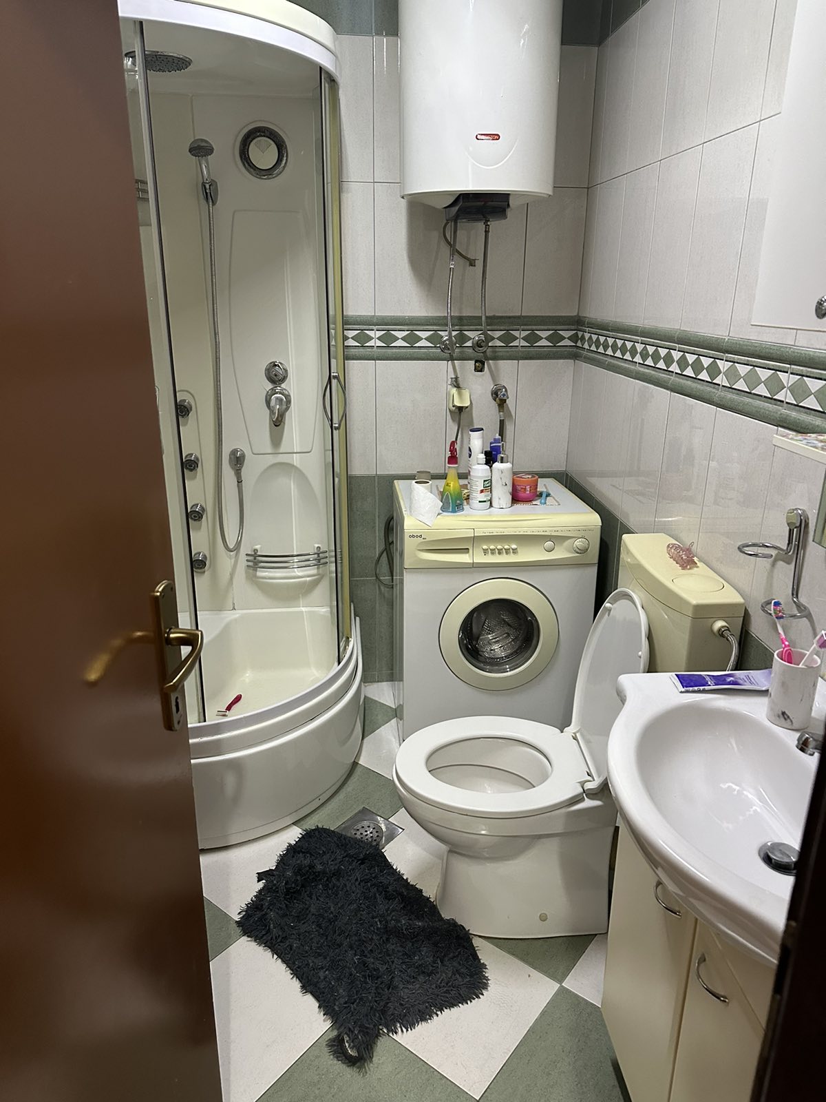 Two-Bedroom Apartment in a Prime Location in Cetinje