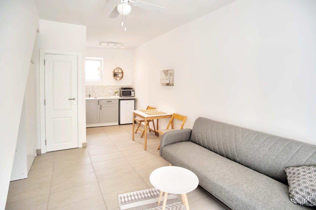 Duplex One-Bedroom Apartment in Baosici – 20m from the Sea with Terraces