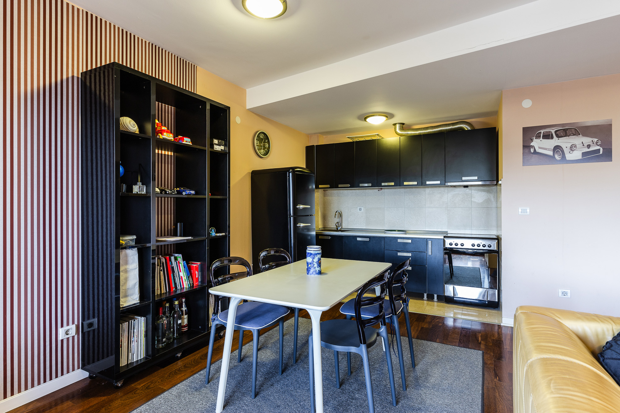 Two-Bedroom Apartment 84 m² in Pržno