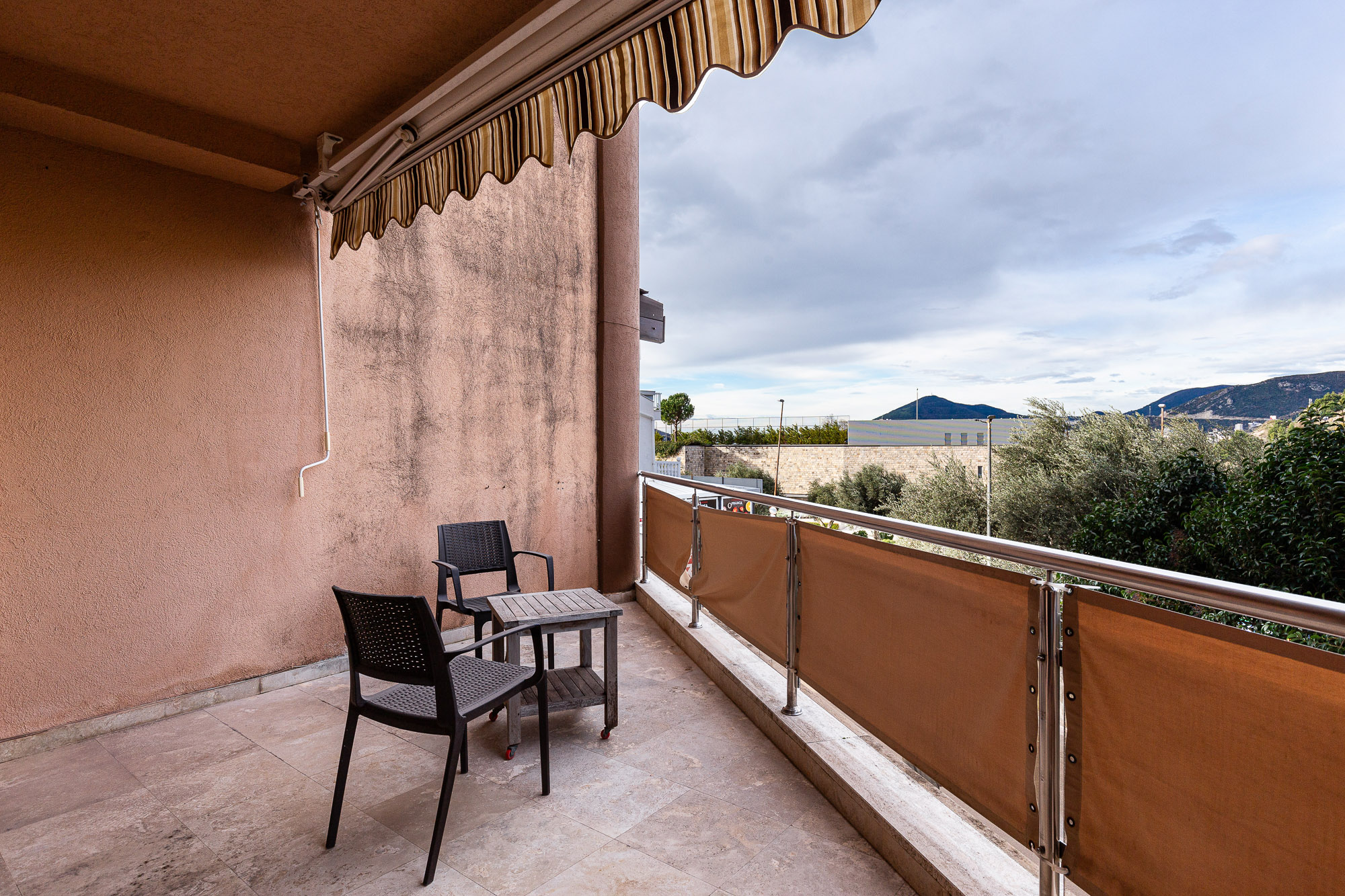 Two-Bedroom Apartment 84 m² in Pržno