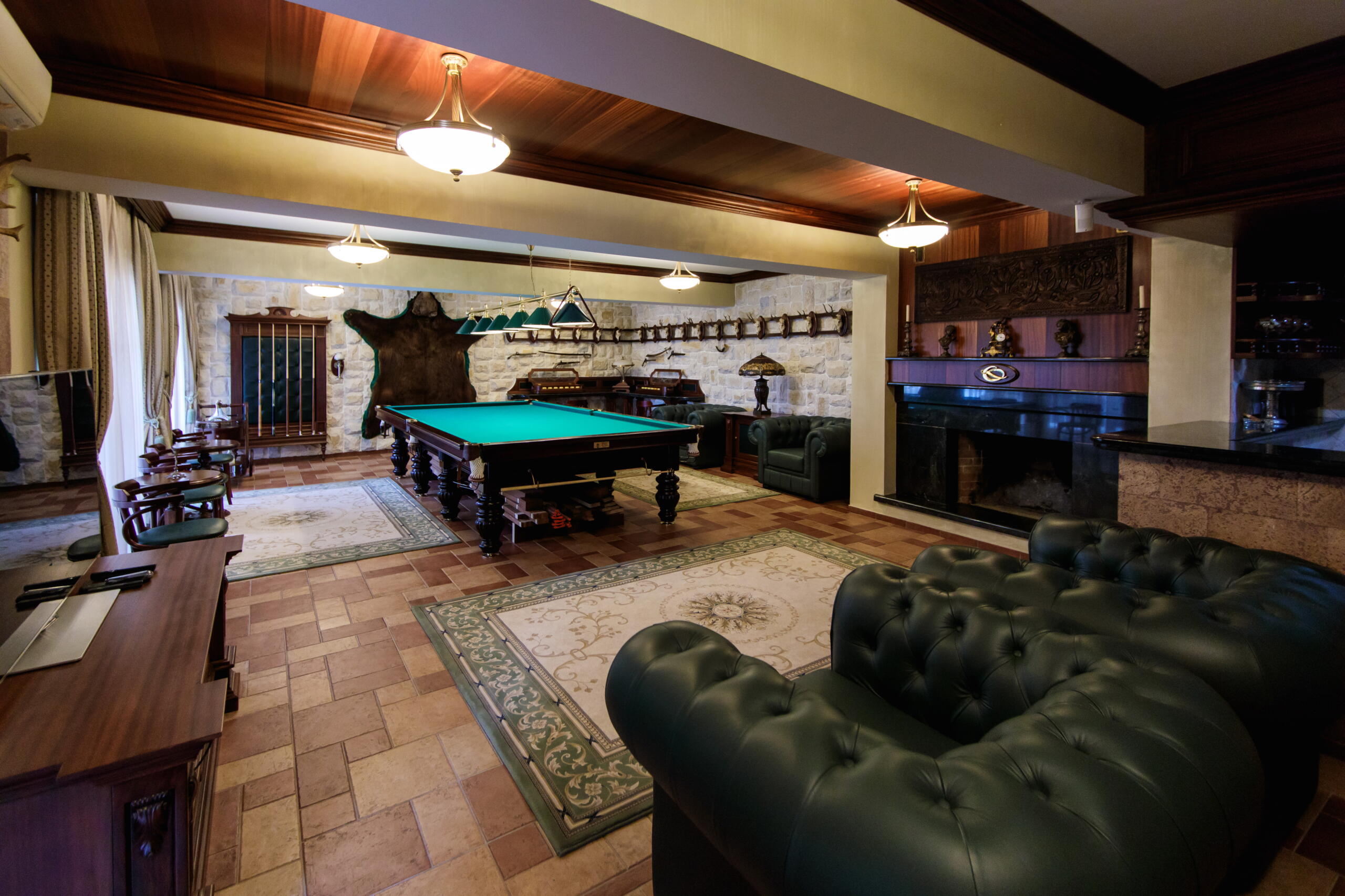 Villa 1200m²: Exclusive Residence by the Sea