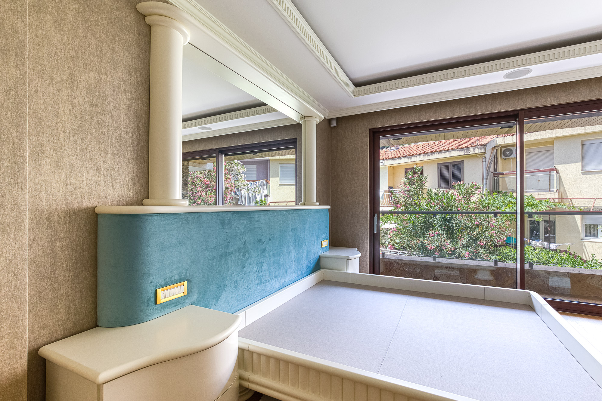 Luxurious One-Bedroom Apartment with Designer Interior