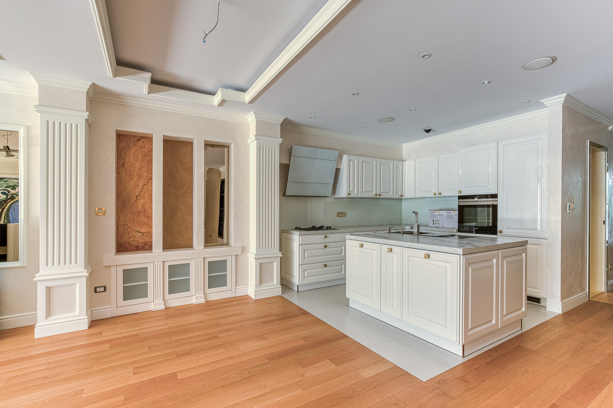 Luxurious One-Bedroom Apartment with Designer Interior