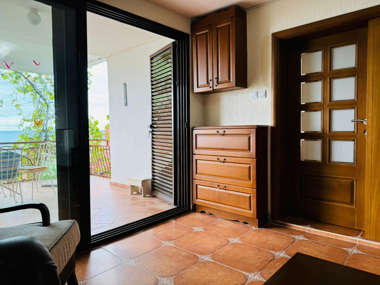 House Near the Sea with Private Beach Access – Bar, Dobre Vode