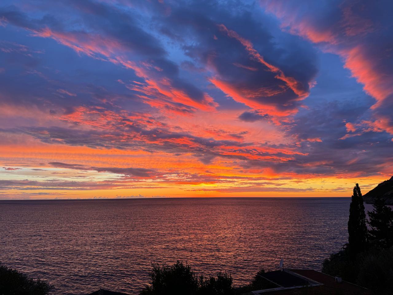 House Near the Sea with Private Beach Access – Bar, Dobre Vode