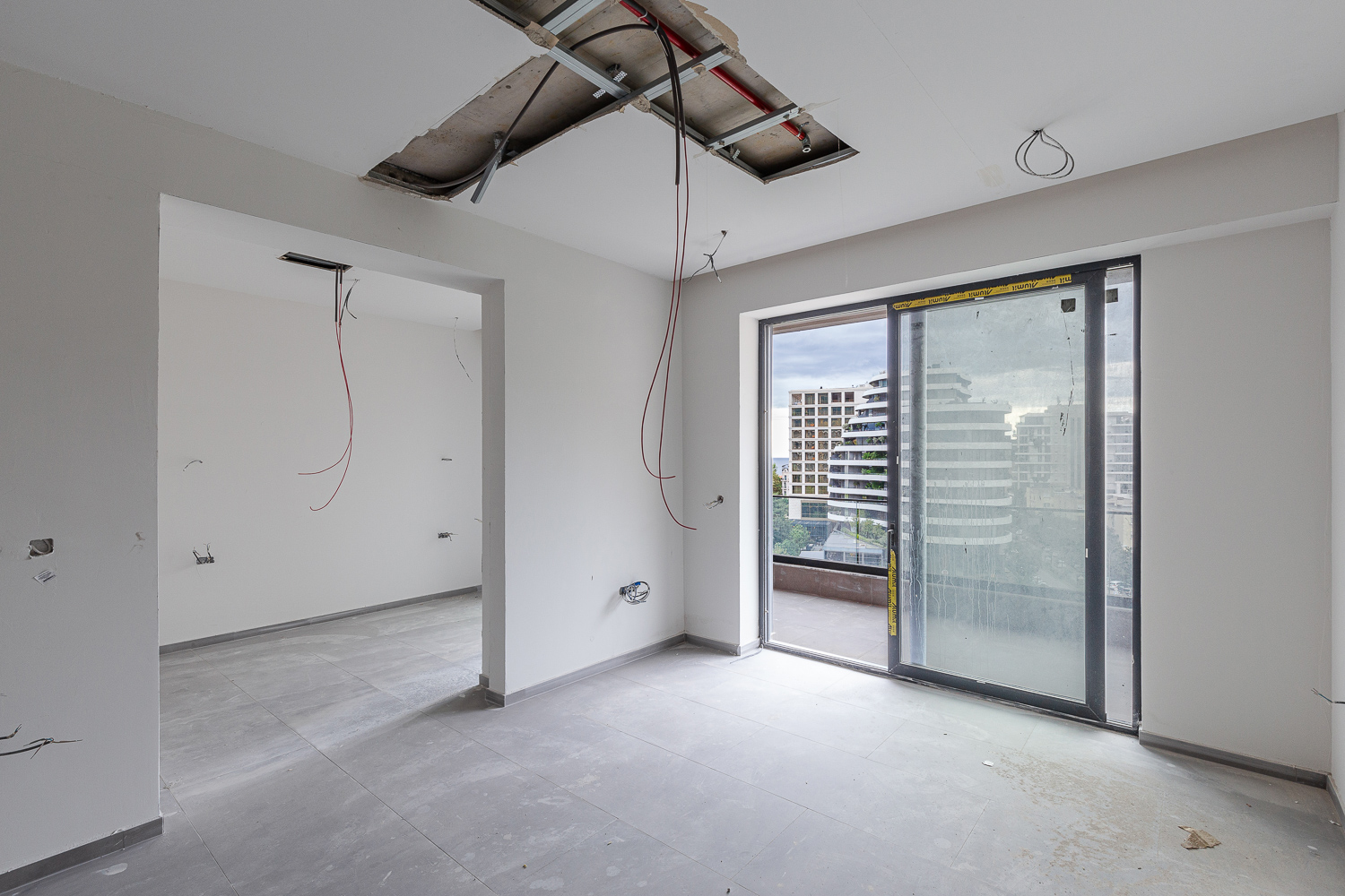 Modern One-Bedroom Apartment in Budva with Optional Garage