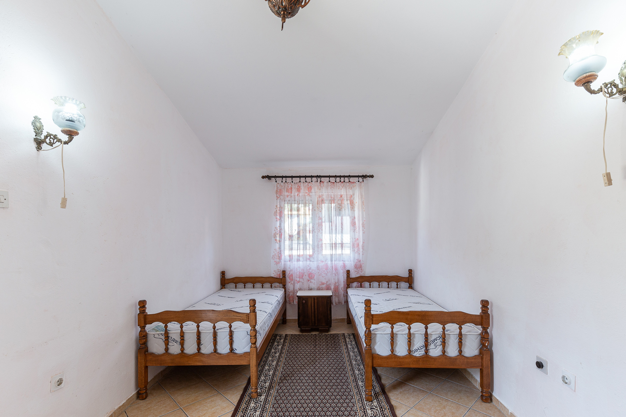 House with a terrace and sea view in Bar