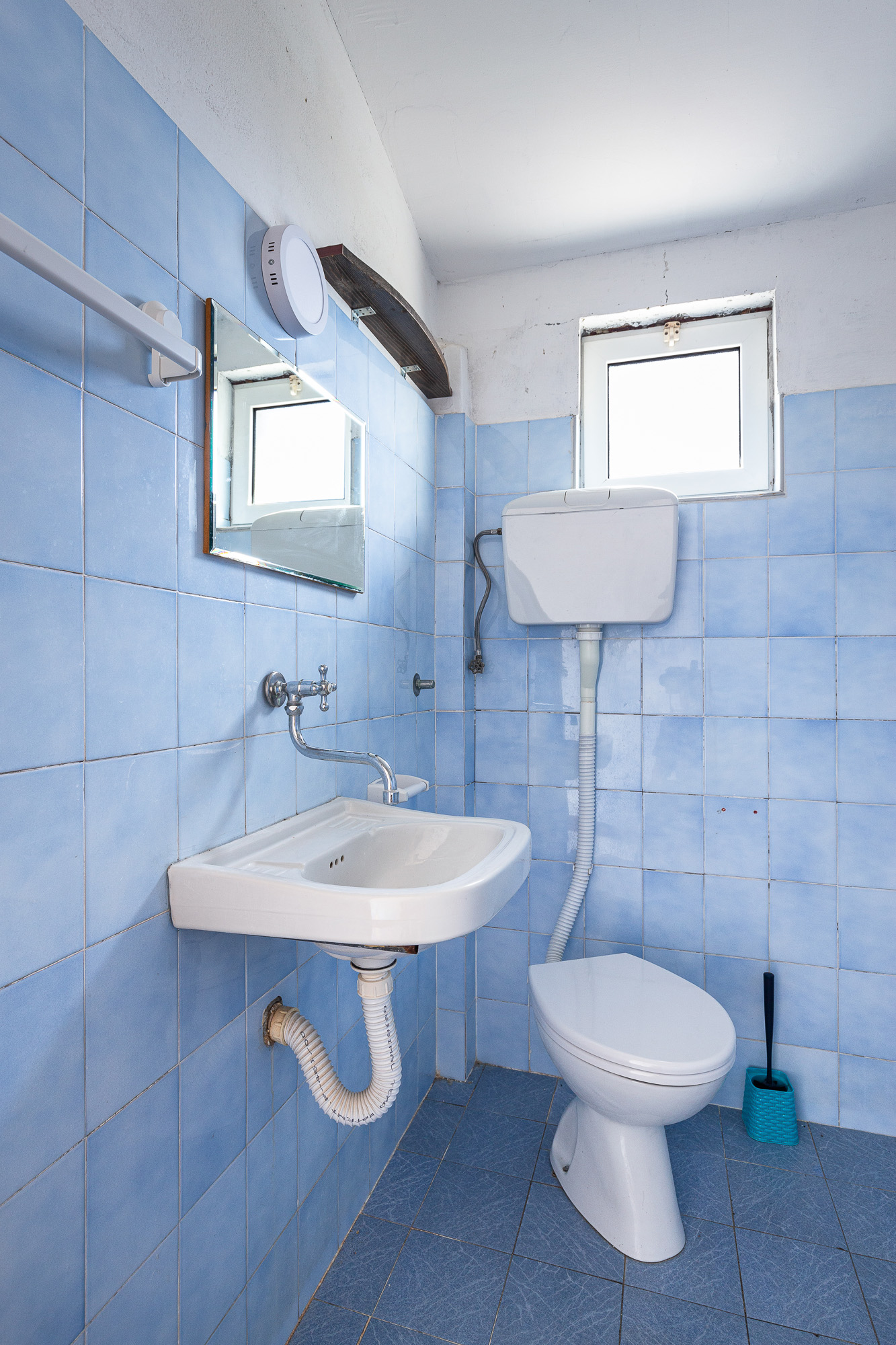 House with a terrace and sea view in Bar