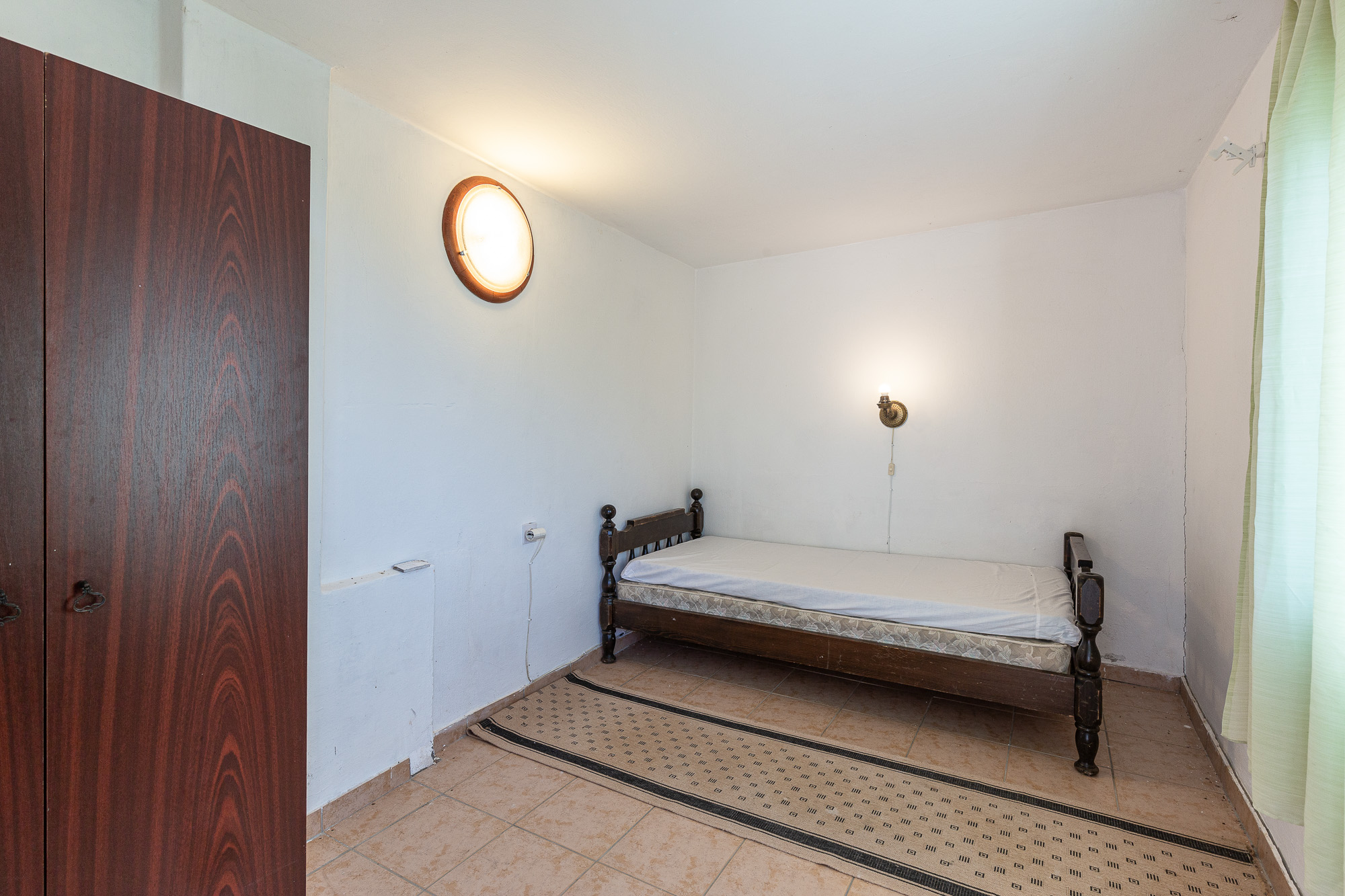 House with a terrace and sea view in Bar