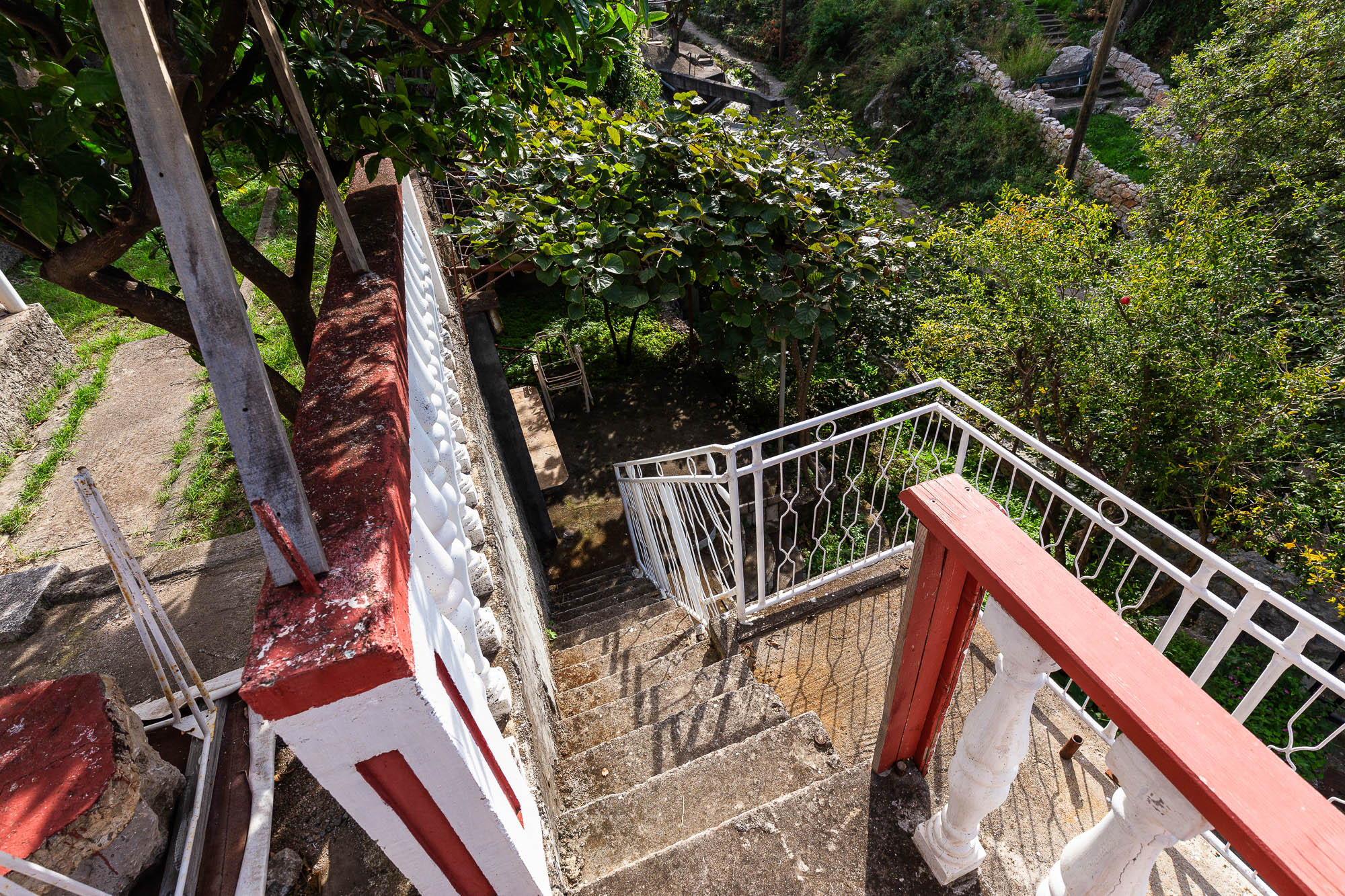 House with a terrace and sea view in Bar