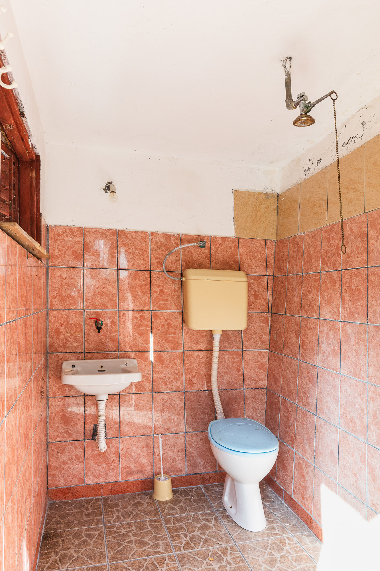 House with a terrace and sea view in Bar