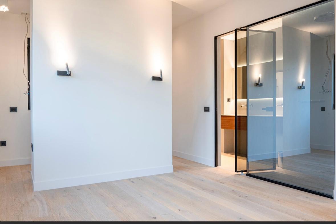 Three-bedroom apartment in Budva with a stunning view