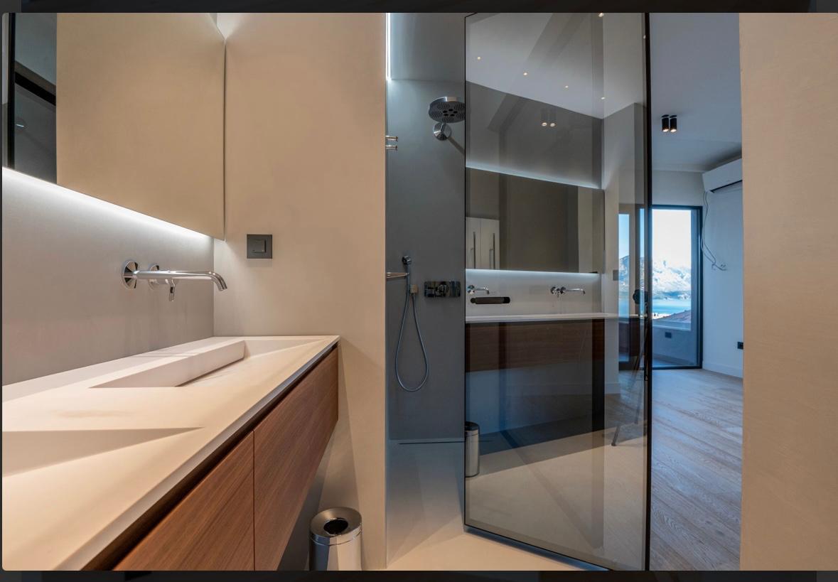 Three-bedroom apartment in Budva with a stunning view