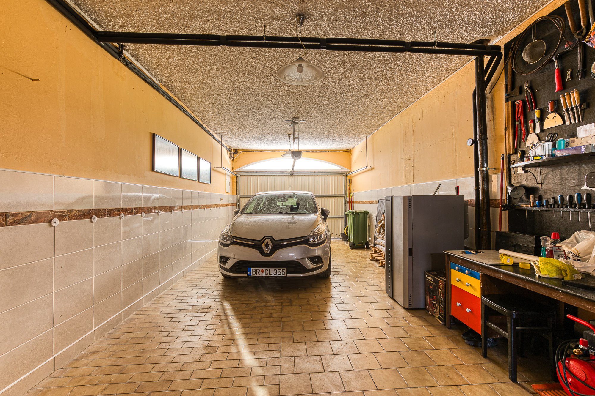 For Sale: Charming House in Bar