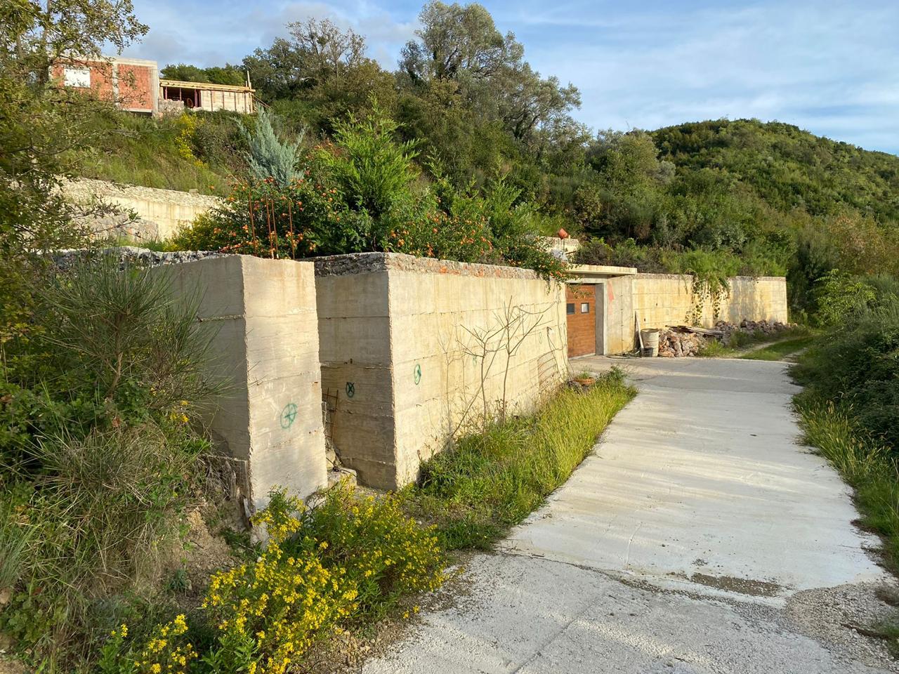 Land in Radanovići 1463 m²