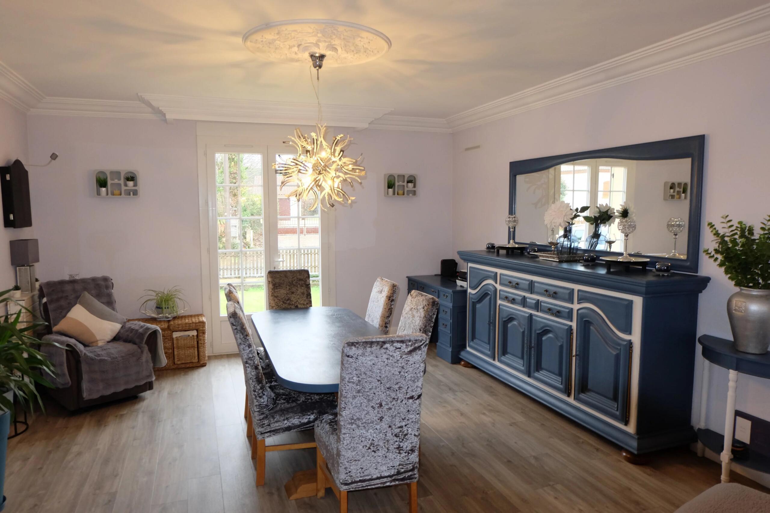 Riverside house with swimming pool, Aquitaine – France – BVI83914