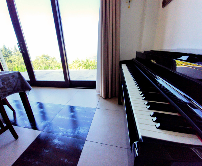 Villa in Rustovo with 5 Bedrooms, 392 m²