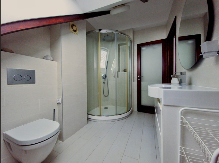 Villa in Rustovo with 5 Bedrooms, 392 m²