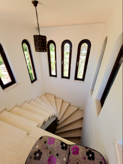 Villa in Rustovo with 5 Bedrooms, 392 m²