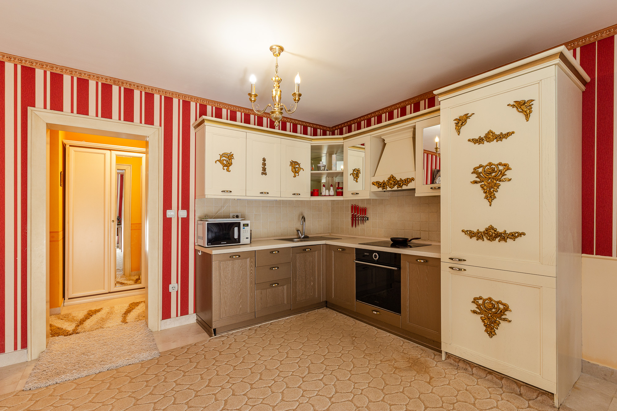 Three-level house with three bedrooms, 176 m², Lastva