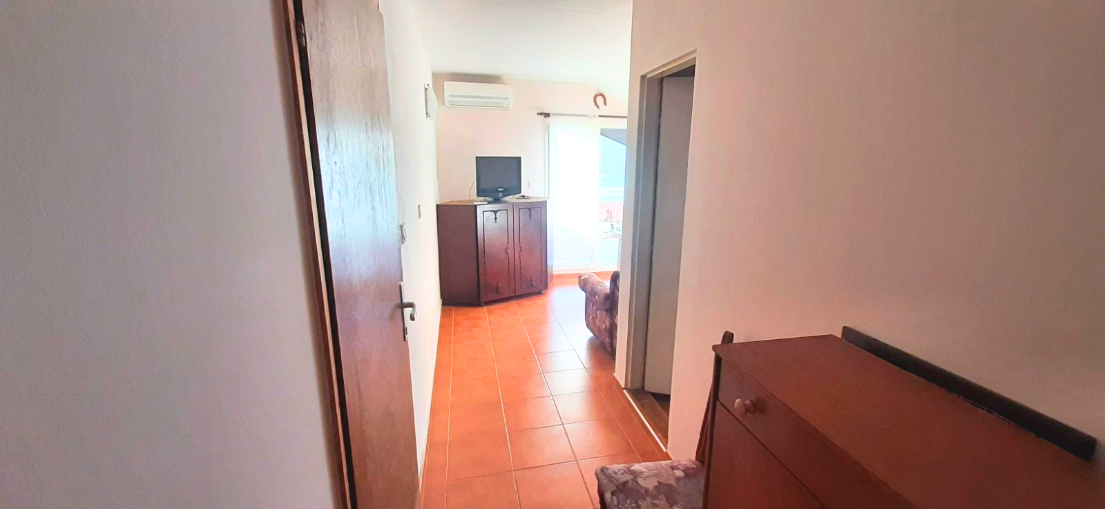 Spacious 85m2 apartment with 3 bedrooms and sea view in Herceg Novi