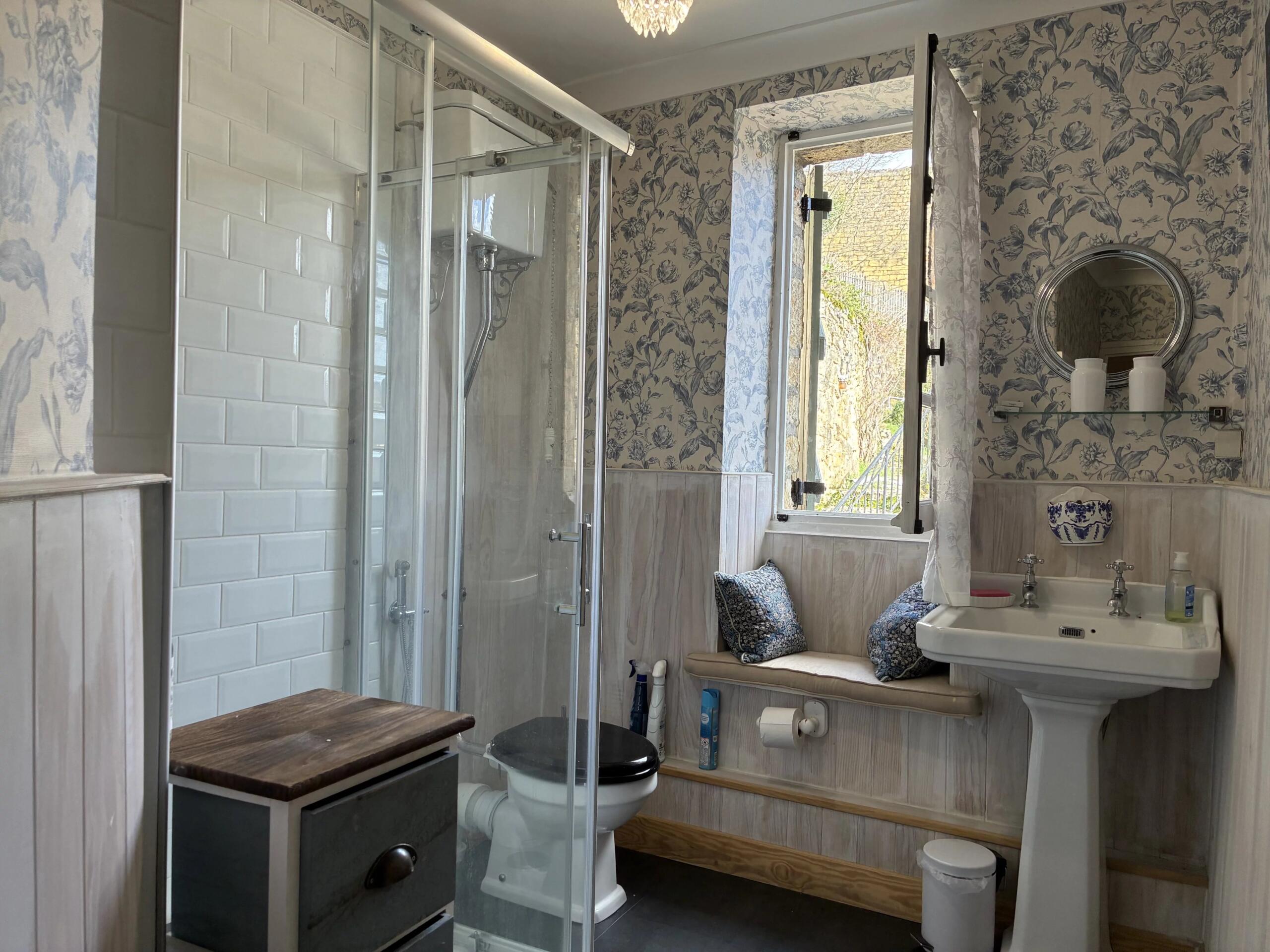 Domme Home with Apartment and Guest House, Aquitaine – France – BVI83168